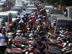 Berantas Parkir Liar, Seluruh Parkir di Jakarta Akan Dibuat Cashless