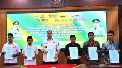 Pemkot Serang Sabet Dua Penghargaan dari Pemprov Banten