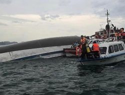 Cuaca Ekstrem Sebabkan 2 Kapal Tenggelam Pemerintah Diminta Tak Remehkan Peringatan BMKG