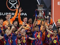 Reaksi Hansi Flick usai Persembahkan Gelar Keempat untuk Barcelona