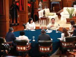 Prabowo Diskusi Bareng Jurnalis Pakar hingga Dini Hari