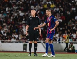 Keceriaan Irfan Bachdim Bisa Main dan Tukar Jersey dengan Rivaldo